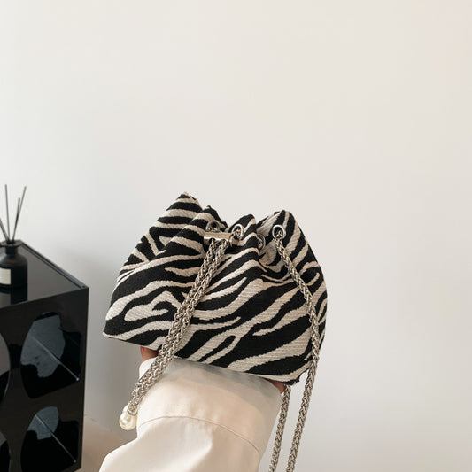 Summer Leopard Print Women's Fashion Woven Crossbody Chain Shoulder Bag