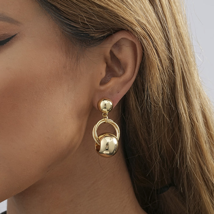 Fashion Popular Golden Pierced Geometric Earrings