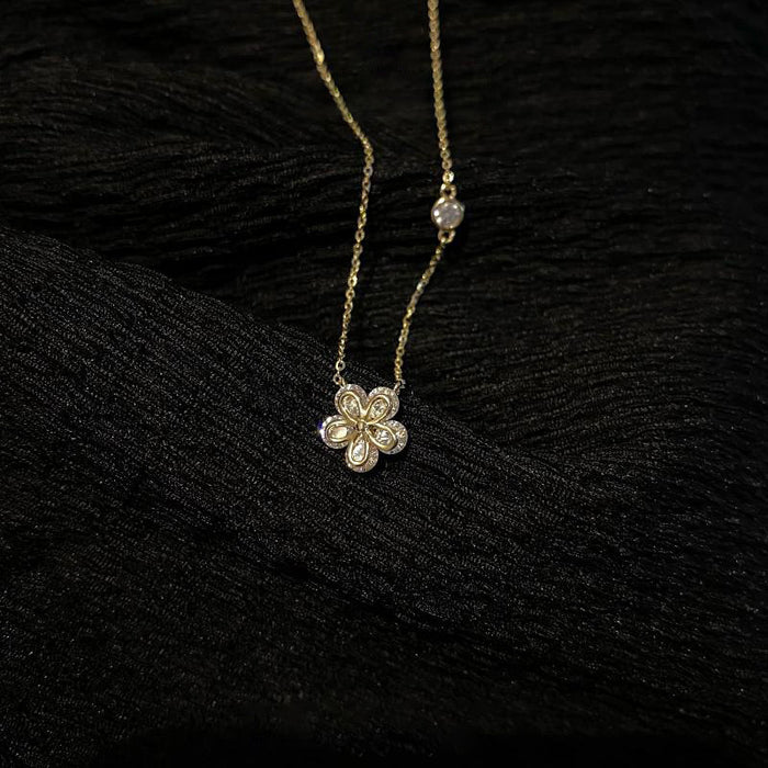 Five Petals Little Flower Necklace For Women